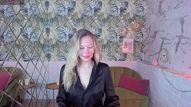 Snapshot of NancyGrace chatting on March 11, 5:05 am NancyGrace online show from March 11, 5:05 am