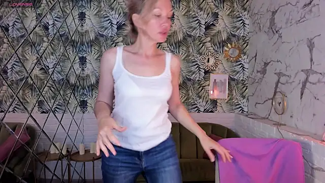 Snapshot of NancyGrace chatting on September 11, 1:11 pm NancyGrace online show from September 11, 1:11 pm