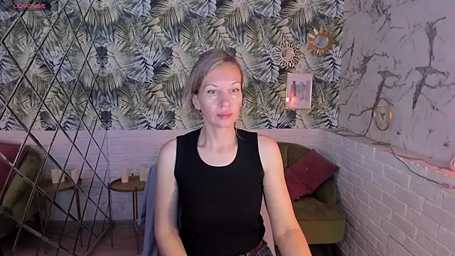 Snapshot of NancyGrace chatting on September 18, 5:09 am NancyGrace online show from September 18, 5:09 am