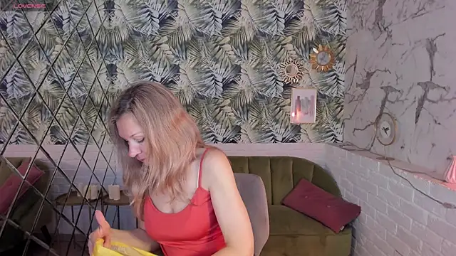 Snapshot of NancyGrace chatting on September 26, 5:11 am NancyGrace online show from September 26, 5:11 am