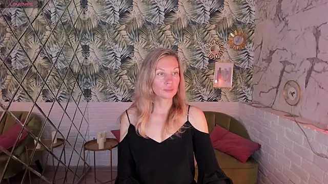 Snapshot of NancyGrace chatting on October 3, 1:08 pm NancyGrace online show from October 3, 1:08 pm