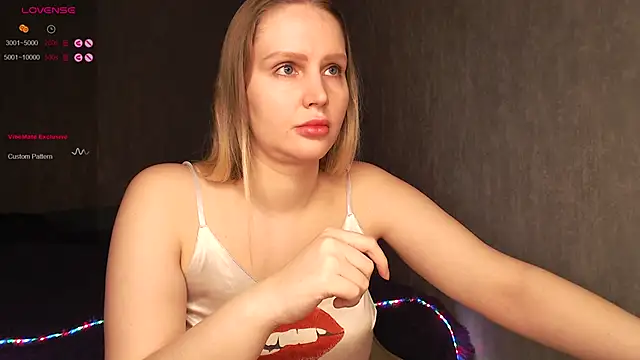 Snapshot of nutcrew chatting on December 21, 8:49 pm nutcrew online show from December 21, 8:49 pm