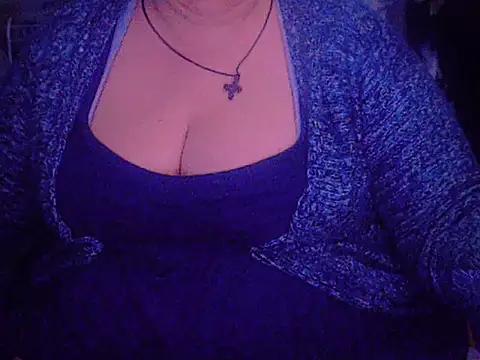 Snapshot of mayasmith chatting on February 22, 7:25 pm mayasmith online show from February 22, 7:25 pm
