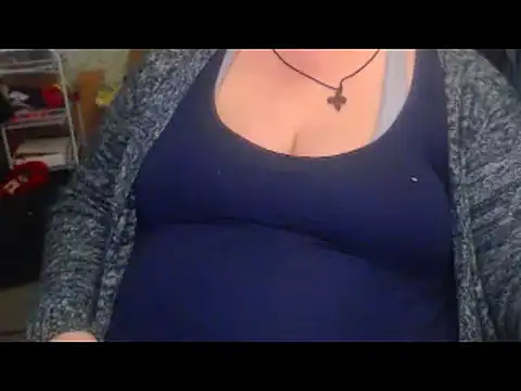 Snapshot of mayasmith chatting on March 4, 7:01 pm mayasmith online show from March 4, 7:01 pm