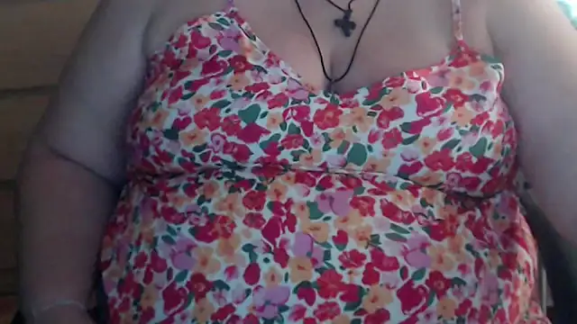 Snapshot of mayasmith chatting on September 19, 3:13 pm mayasmith online show from September 19, 3:13 pm