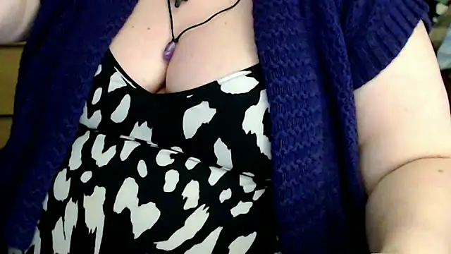 mayasmith online show from April 29, 6:06 am