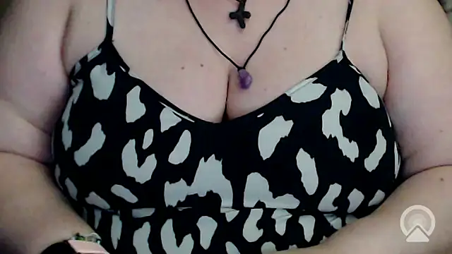 mayasmith online show from July 3, 12:17 am