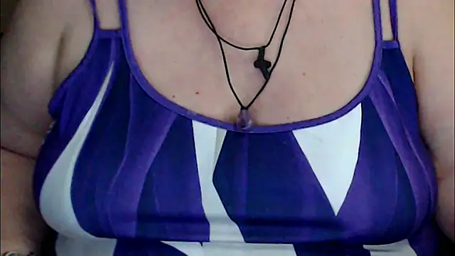 mayasmith online show from July 10, 10:56 pm