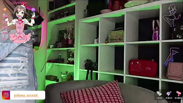 caroline cossei online show from February 19, 10:09 pm