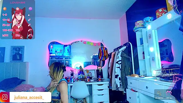 caroline cossei online show from April 29, 3:54 am