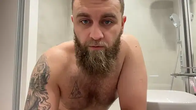 Snapshot of Bear_bear_ chatting on November 11, 8:47 am Bear bear online show from November 11, 8:47 am