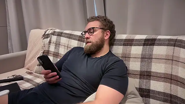Bear bear  online show from May 1, 9:58 am