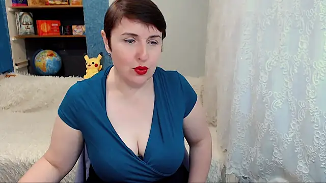 Snapshot of Rainbow_lady chatting on December 8, 6:33 am Rainbow lady online show from December 8, 6:33 am