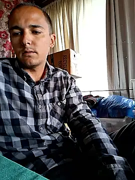 Snapshot of Vyrgin_boy chatting on May 11, 9:59 am Vyrgin boy online show from May 11, 9:59 am
