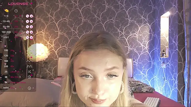 Snapshot of MiaMiaMeow chatting on November 22, 2:38 pm MiaMiaMeow online show from November 22, 2:38 pm