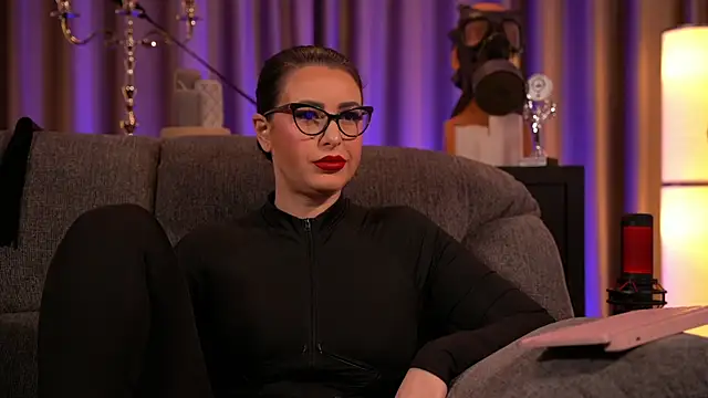 kelly kent online show from February 1, 10:44 pm