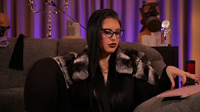 kelly kent online show from February 9, 11:04 pm