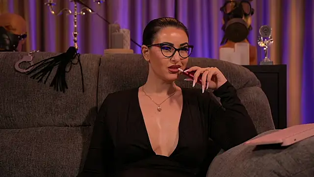 kelly kent online show from March 8, 4:56 am