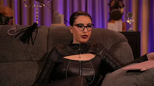 kelly kent online show from March 9, 3:22 am