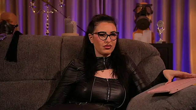 kelly kent online show from March 12, 5:02 am