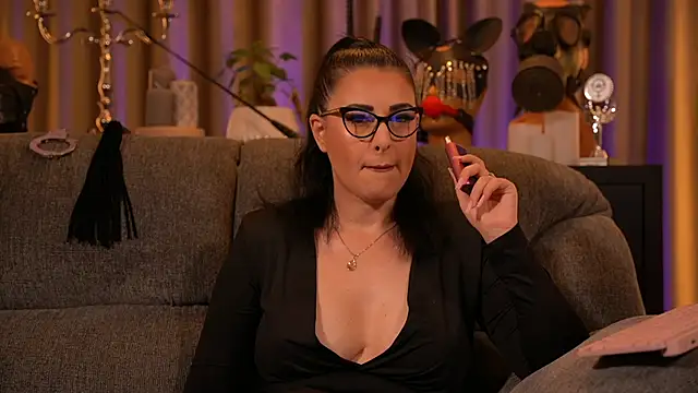 kelly kent online show from September 8, 10:31 pm