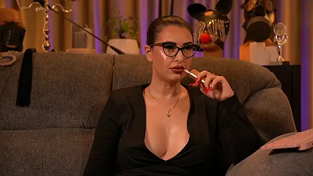 kelly kent online show from November 15, 1:25 am