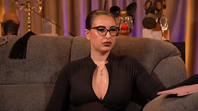 kelly kent online show from December 18, 11:33 pm