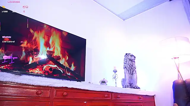 lara giraldo online show from February 4, 11:42 pm