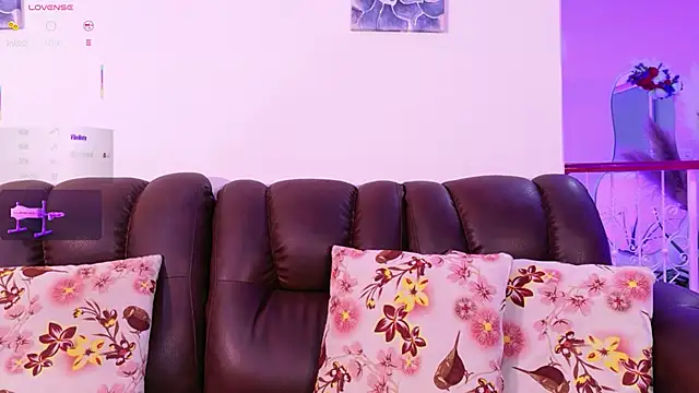 lara giraldo online show from May 18, 11:43 pm