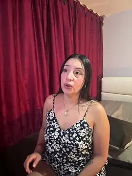 Freyja soh online show from May 11, 9:23 pm