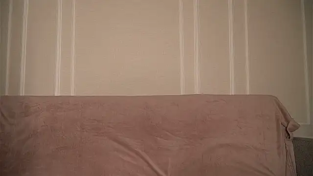 Snapshot of julias_tapes chatting on October 23, 2:49 pm julias tapes online show from October 23, 2:49 pm