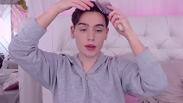 RobbyCharming online show from February 3, 2:03 am