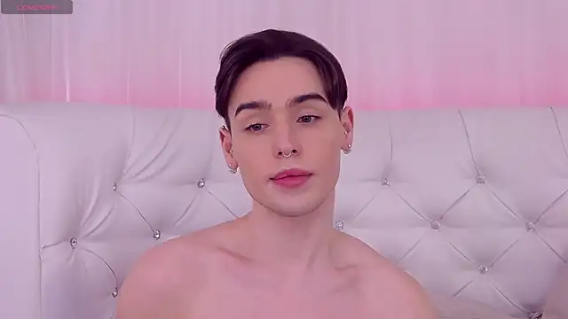 RobbyCharming online show from February 4, 4:48 am