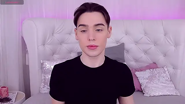 RobbyCharming online show from March 14, 7:23 pm