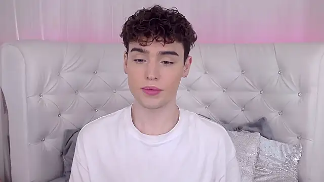 RobbyCharming online show from October 4, 4:21 am