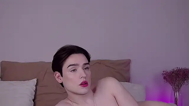 RobbyCharming online show from June 14, 7:32 am