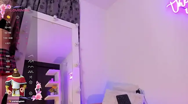 dana montana  online show from December 13, 11:23 am