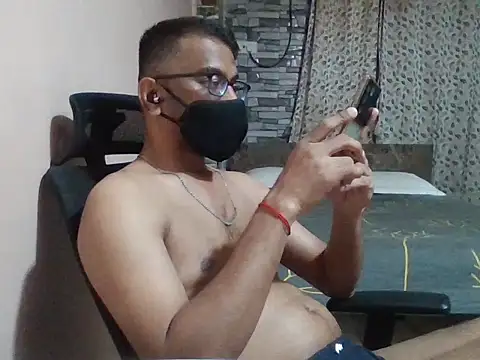 sexx4 online show from May 5, 10:40 pm
