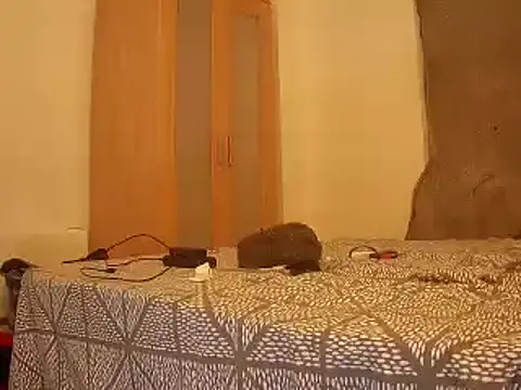 Snapshot of uk-bobbie-uk chatting on January 4, 5:47 pm uk-bobbie-uk online show from January 4, 5:47 pm