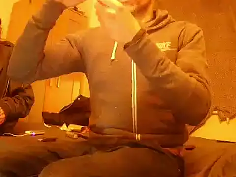 Snapshot of uk-bobbie-uk chatting on January 6, 7:02 pm uk-bobbie-uk online show from January 6, 7:02 pm