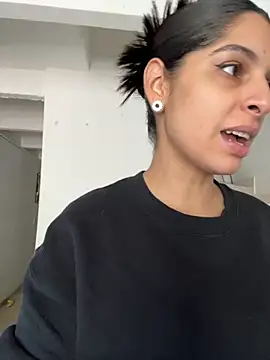 charlotte stevenss  online show from October 29, 3:25 pm