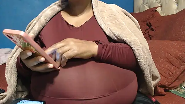 Snapshot of CUTEFIRMMELONSS chatting on May 24, 5:29 pm CUTEFIRMMELONSS online show from May 24, 5:29 pm