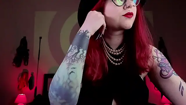 Snapshot of Amanita__Pantherina chatting on January 24, 9:17 am Amanita Pantherina online show from January 24, 9:17 am