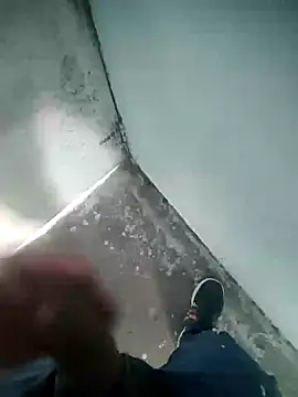 Snapshot of Deshilund9 chatting on December 9, 7:39 am Deshilund9 online show from December 9, 7:39 am