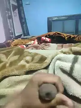 Snapshot of Deshilund9 chatting on December 20, 11:37 pm Deshilund9 online show from December 20, 11:37 pm