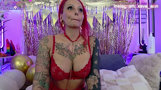 Snapshot of Ava_Ann chatting on October 12, 8:08 pm Ava Ann online show from October 12, 8:08 pm