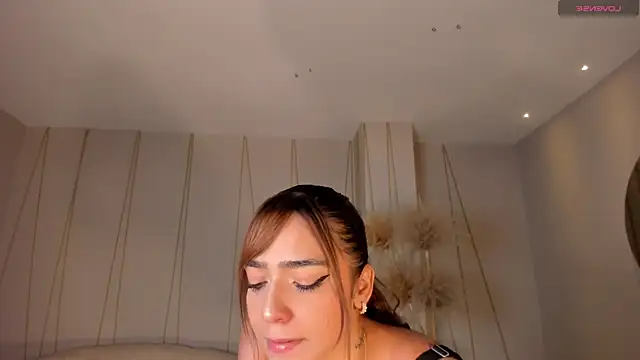 MariamRivera  online show from January 30, 3:44 am