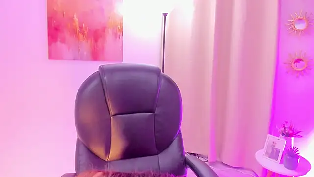 MariamRivera  online show from March 12, 11:33 pm