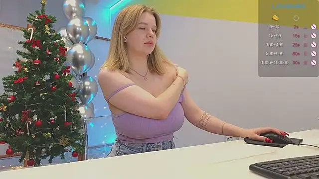 LovlyBambi online show from December 29, 7:43 pm