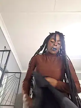 Snapshot of Shaniko89 chatting on February 18, 3:54 pm Shaniko89 online show from February 18, 3:54 pm